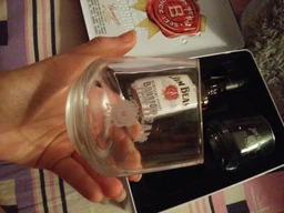 Виски Jim Beam White 4 года выдержки 0.7 л 40% + 2 бокала в железной коробке (5060045588715) фото от покупателей 16