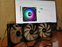 Вентилятор AeroCool Frost 12 PWM FRGB (ACF3-FS11117.11) фото від покупців 14