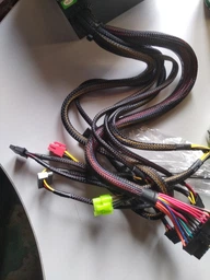 Блок живлення GameMax VP-600-RGB (600 Вт)