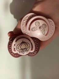 Пустышка силиконовая Lovi Botanic Boy динамическая 6-18 мес 2 шт (22/871boy) (5903407228716) фото от покупателей 12