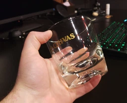 Виски Chivas Regal 0.7 л 12 лет выдержки 40% + 2 стакана (5000299622605_5000299601884) фото от покупателей 10