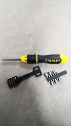 Отвертка Stanley Multibit реверсивная со сменными вставками (STHT0-62574) фото от покупателей 3