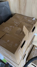 Упаковка мінеральної негазованої води Evian 0.75 л х 12 пляшок (3068320103389_079298400434) фото від покупців 1