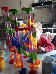Детский конструктор - лабиринт Marble Run для мальчиков и девочек из труб с шариками 105 деталей (NO.678-7) фото от покупателей 7