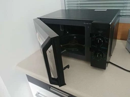 Мікрохвильова піч TOSHIBA MW-MM-20P(BK) фото від покупців 1