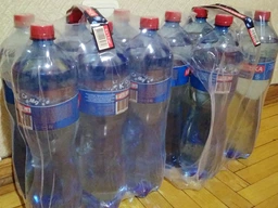 Упаковка мінеральної природної лікувально-столової сильногазованої водаи "Миргородська" 1,5 л х 6 пляшок
