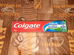 Зубная паста Colgate Тройное Действие, 50 мл