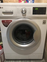 Пральна машина LG F2J3NN1W
