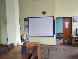 ATRIA настінний з механізмом повернення ECO-серія 100" (4:3) 203 х 153 см (MWM-NTSC-100D)