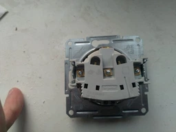 Розетка Schneider Electric ASFORA з кришкою, сталь (EPH3100162) фото от покупателей 3
