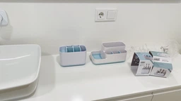 Подставка для зубных щеток и аксессуаров Joseph Joseph 70513 EasyStore фото от покупателей 5