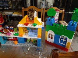 Конструктор LEGO DUPLO Семейный дом 69 деталей (10835) фото от покупателей 8