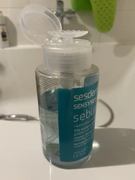 Липосомальный лосьон Sesderma Sensyses Sebum для жирной и склонной к акне кожи 200 мл (8429979414571) фото от покупателей 1