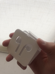 Навушники Apple iPhone EarPods with Mic Lightning (MMTN2ZM/A) фото від покупців 18