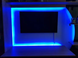 Светодиодная LED лента RGB 5050 (300LED) с блоком питания и пультом комплект 5 метров не боится воды IP68 фото от покупателей 1