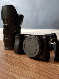 Sony 18-105mm, f/4 G Power Zoom для камер NEX (SELP18105G.AE)