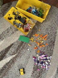 Конструктор LEGO Classic Коробка кубиків LEGO для творчого конструювання середнього розміру 484 деталі (10696)