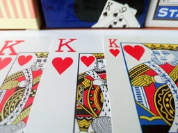 Карти гральні Duke Texas Hold'em, пластик, 54 листа 9.3х6.6х1.8 см Червоні (DN30766RED) фото від покупців 9