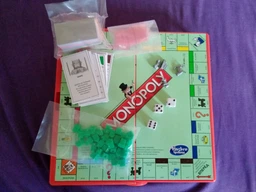 Гра настільна Hasbro Monopoly Монополія класична (G0009) фото від покупців 1
