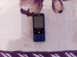 Мобільний телефон Philips E182 Xenium Blue фото від покупців 3