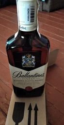 Віскі Ballantine's Finest 0.7 л 40% (5010106113127)