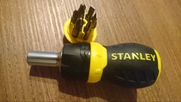 Отвертка реверсивным Stanley 0-66-358 с набором бит 6 шт фото от покупателей 9