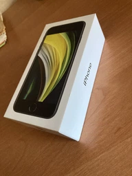 Мобильный телефон Apple iPhone SE 128GB 2020 Black Официальная гарантия фото от покупателей 4