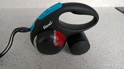 Фонарик на рулетку-поводок Flexi LED USB Ø=7 см Черный (44216) фото от покупателей 11