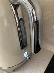 Электрочайник Smeg KLF03RDEU фото от покупателей 10