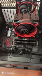 Оперативная память HyperX DDR4-2666 16384MB PC4-21300 (Kit of 2x8192) Predator (HX426C13PB3K2/16) фото от покупателей 2