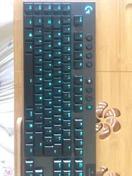 Клавіатура бездротова Logitech G915 Gaming Wireless Mechanical GL Tactile RGB (920-008909) фото від покупців 3