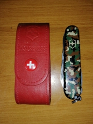 Швейцарский нож Victorinox Huntsman Красный (1.3713) фото от покупателей 15