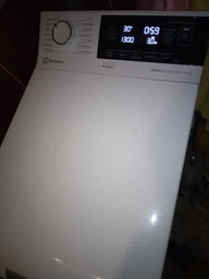 Стиральная машина Electrolux EW8T3R372 фото от покупателей 6