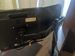 Кріплення для 2-х моніторів ITech MBS-12F настільне 13"-27" навантаження 8кг фото від покупців 3