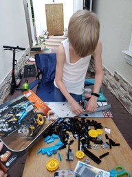 Конструктор LEGO Technic Каскадерський гоночний автомобіль на радіоуправлінні 324 деталі (42095) фото від покупців 9