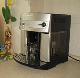 Кофемашина DELONGHI ESAM 3200 S