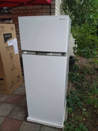 Двухкамерный холодильник SHARP SJ-T1227M5W-UA фото от покупателей 13