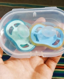 Пустышка Philips AVENT Ultra Air 18+ мес 2 шт (SCF349/24) фото от покупателей 3