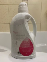 Жидкое концентрированное бесфосфатное средство для стирки DeLaMark Baby 1 л (4820152330178) фото от покупателей 10