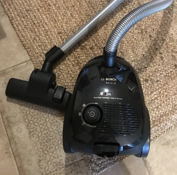 Пылесос для сухой уборки Bosch BGBS2LB1 фото от покупателей 6