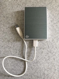 Накопичувач зовнішній HDD 2.5" USB 4.0 TB Seagate Backup Plus Portable Blue (STHP4000402) фото від покупців 1