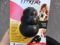 Іграшки KONG Extreme Іграшка суперміцна груша-годівниця для собак L (11124) фото від покупців 5