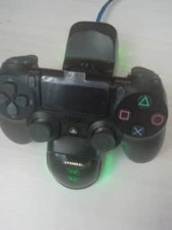 Двойная зарядная dock станция DOBE подставка для 2-х контроллеров Dualshock Playstation PS4 / PS4 SLIM / PS4 PRO c LED индикаторами статуса зарядки фото от покупателей 6