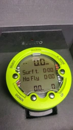 Декомпрессиметр Suunto Zoop Novo Lime SS021643000