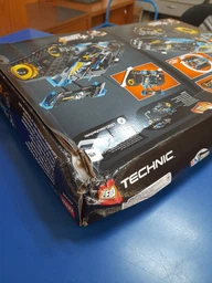 Конструктор LEGO Technic Каскадерський гоночний автомобіль на радіоуправлінні 324 деталі (42095) фото від покупців 5