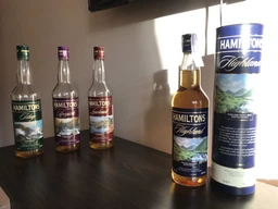 Віскі Hamiltons Highland Single Malt в тубусі 40% 0.7 л (5021349701620)