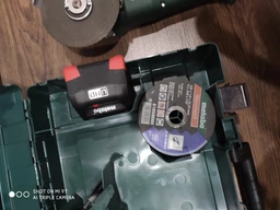Акумуляторна болгарка Metabo W 18 LTX 125 (каркас) фото від покупців 6