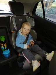 Автокресло Chicco Kid Fit Красное с синим (79014.52.07) фото от покупателей 5