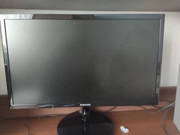 Монитор 21.5" Samsung S22F350F (LS22F350FHIXCI) фото от покупателей 13