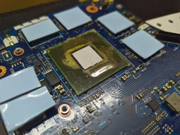 Термопрокладка ARCTIC Thermal Pad 50 х 50 мм 1 мм (ACTPD00002A) фото от покупателей 14